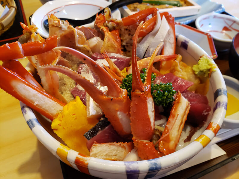 松江市にあるまつやの海鮮丼