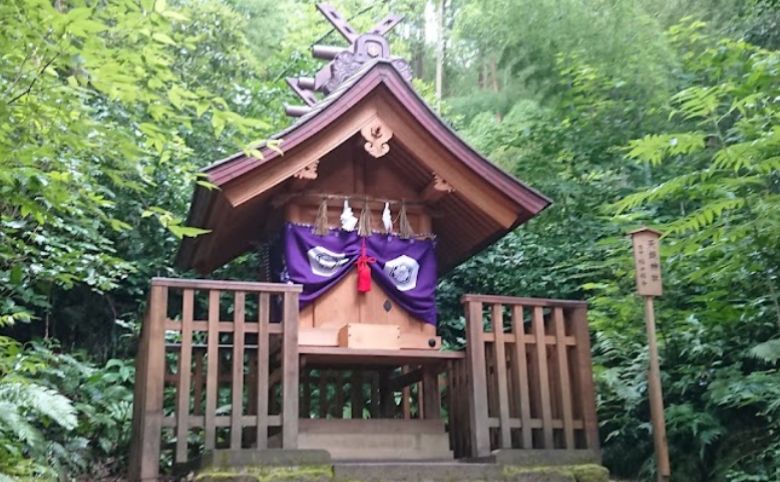 八重垣神社（やえがきじんじゃ）