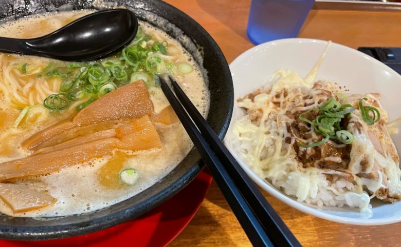 金濃ラーメン