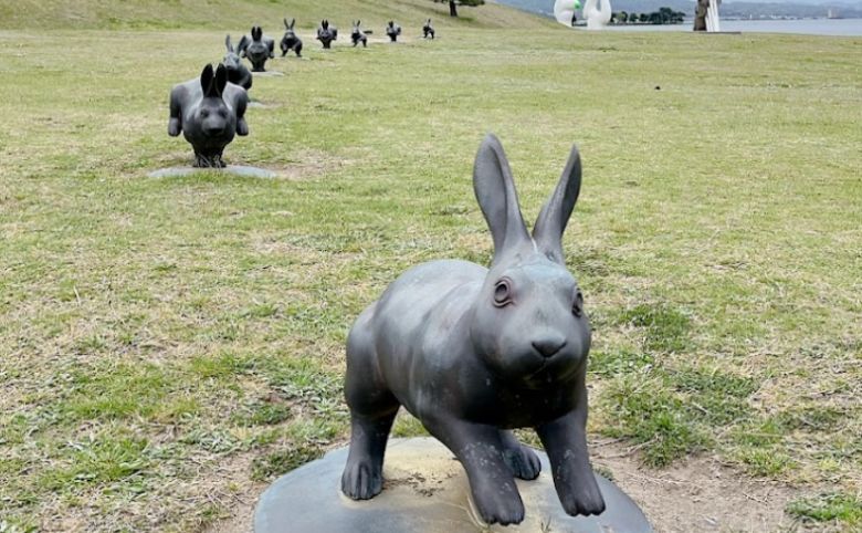 島根県立美術館うさぎ