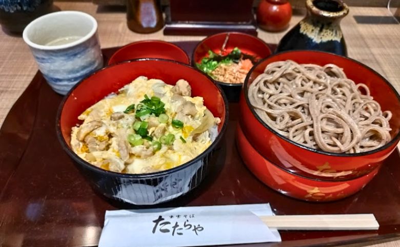 出雲そば たたらや親子丼