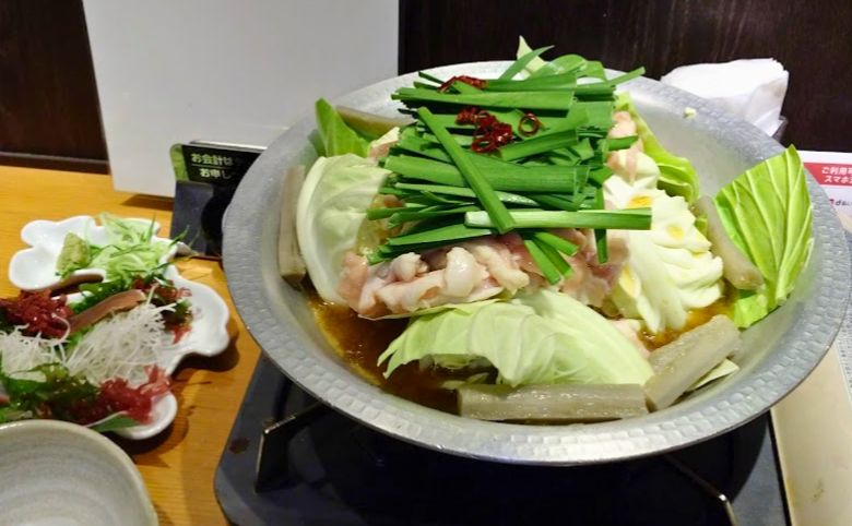 博多もつ鍋 馬肉 九州自慢 松江駅前店　もつ鍋