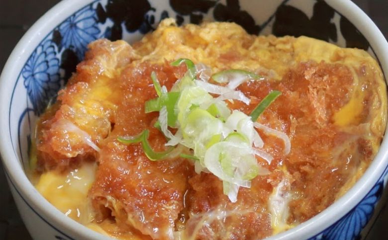 めんふぁん食堂 西津田店カツ丼