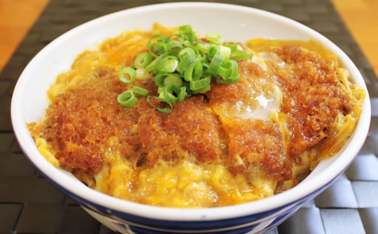 めんふぁん食堂 西津田店カツ丼