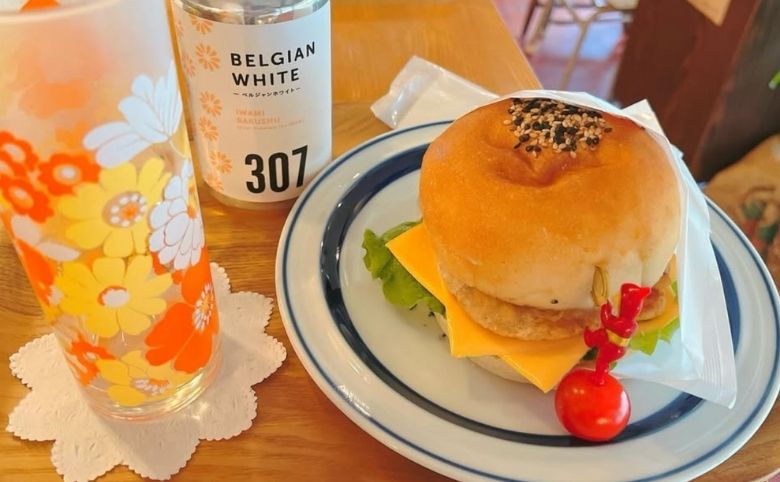 mame cafe 玉造アートボックスハンバーガー