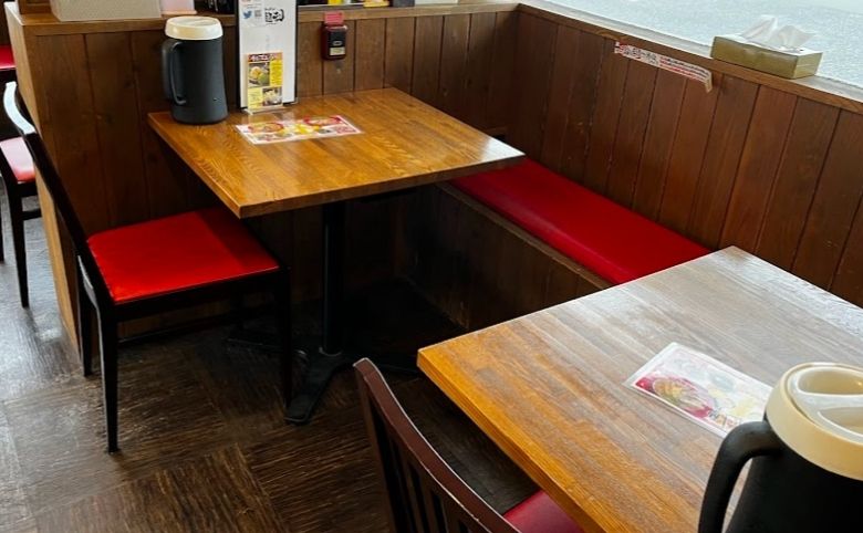 濃厚ラーメン 濃超乱 東出雲店店内