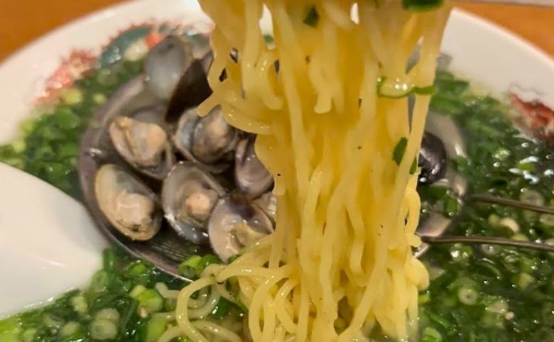 麺‘s ダイニング トタン屋しじみラーメン