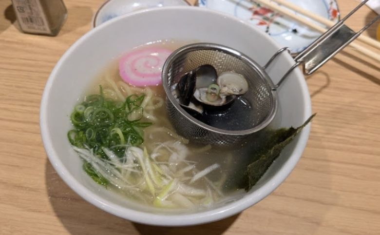 餃子とレモンサワー うさぎや