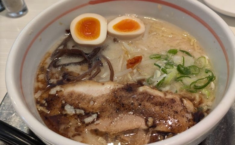 らあ麺ダイニング 為セバ成ル。KAKERU