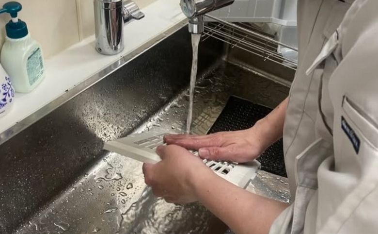 お手伝い屋のエアコン掃除