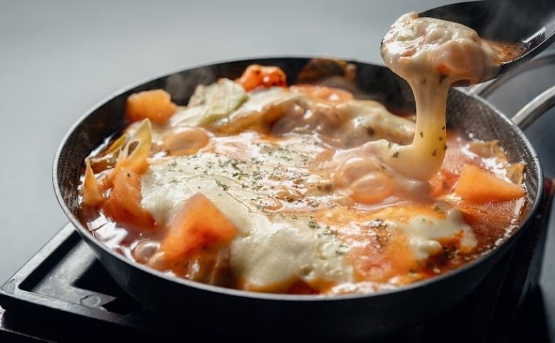 創作料理dining くま吉の豚キムチーズ