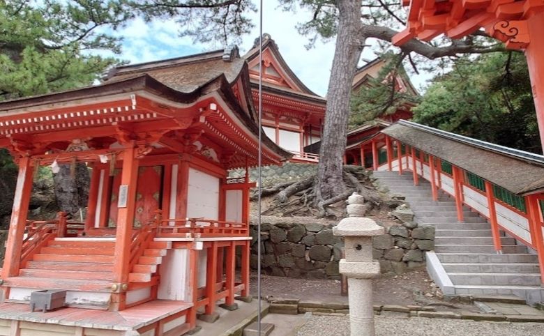 日御碕神社の境内