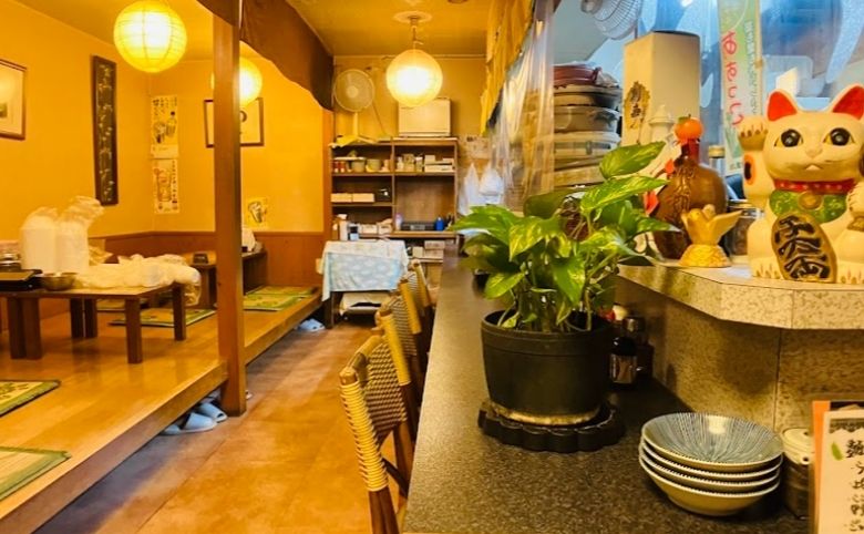 創作中華酒房 そらの店内
