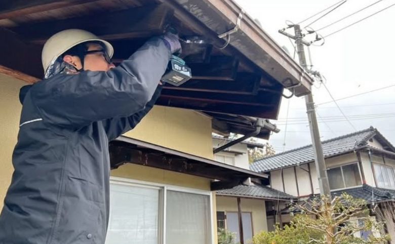 お手伝い屋の屋根工事