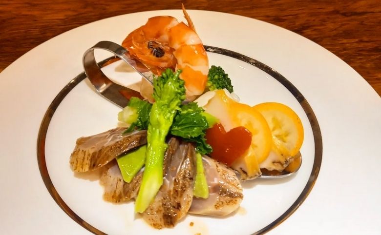 ル ネ ミッケの料理