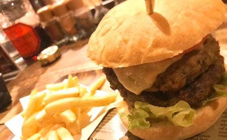 ハイドアウトのバーガー
