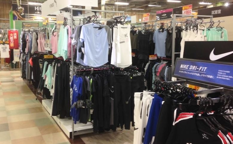 スポーツデポ 松江店の店内