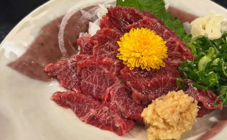 和ごころ料理 隠れみのの馬刺し
