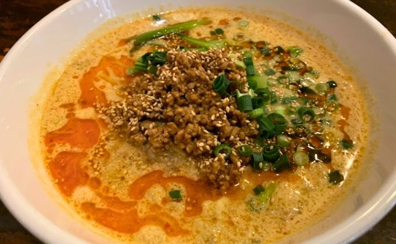 らーめん 雲の豆乳担々麺