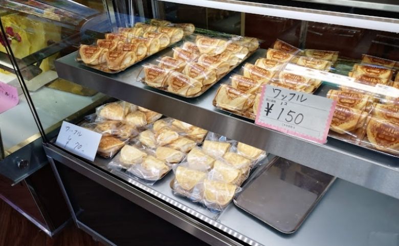 （有）ウエダの洋菓子の店内