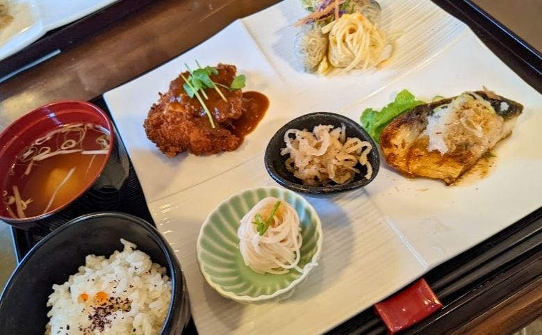 爽健美食 ここな 上乃木店のランチ