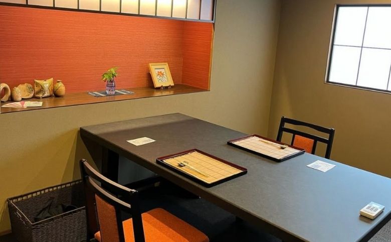 日本料理やわたがきの店内個室