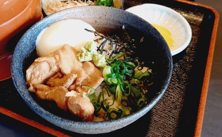 神代そばの親子丼