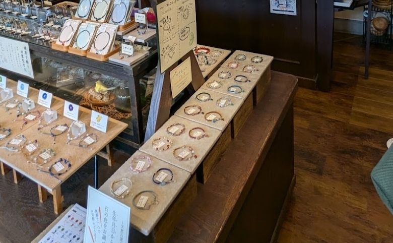 たまゆら玉造店の店内