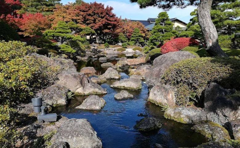 由志園
