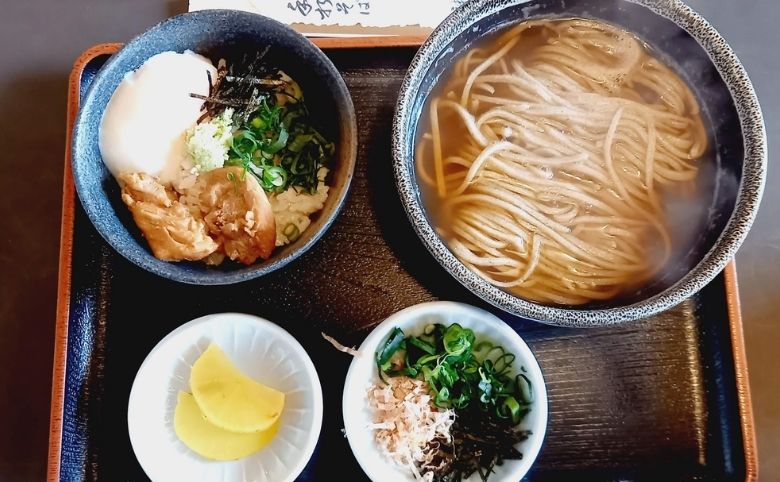 神代そばの釜揚げそば