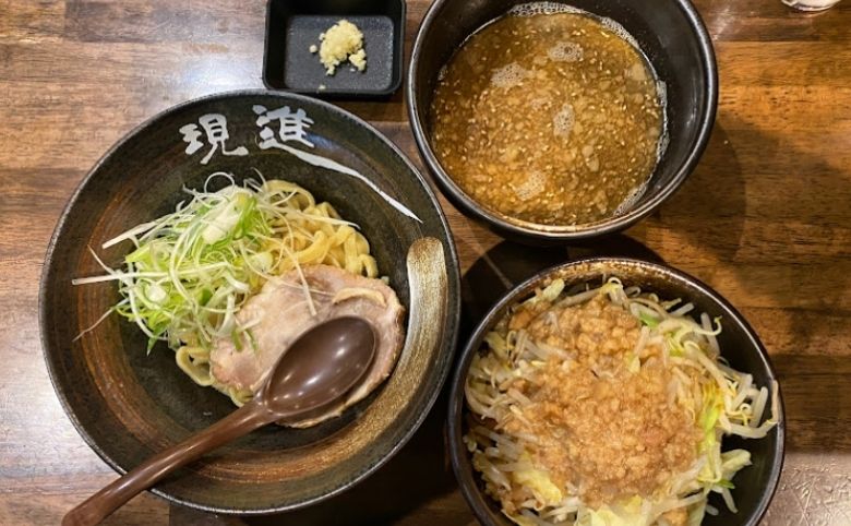 めん家 現進のつけ麺