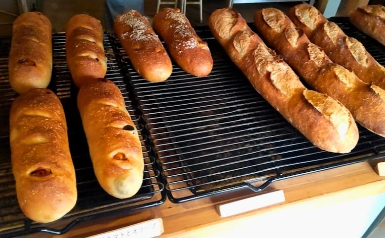 四方のフランスパン
