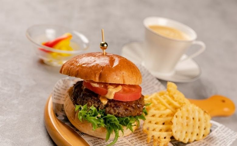 Cafe＆Bar ブリリオのハンバーガー